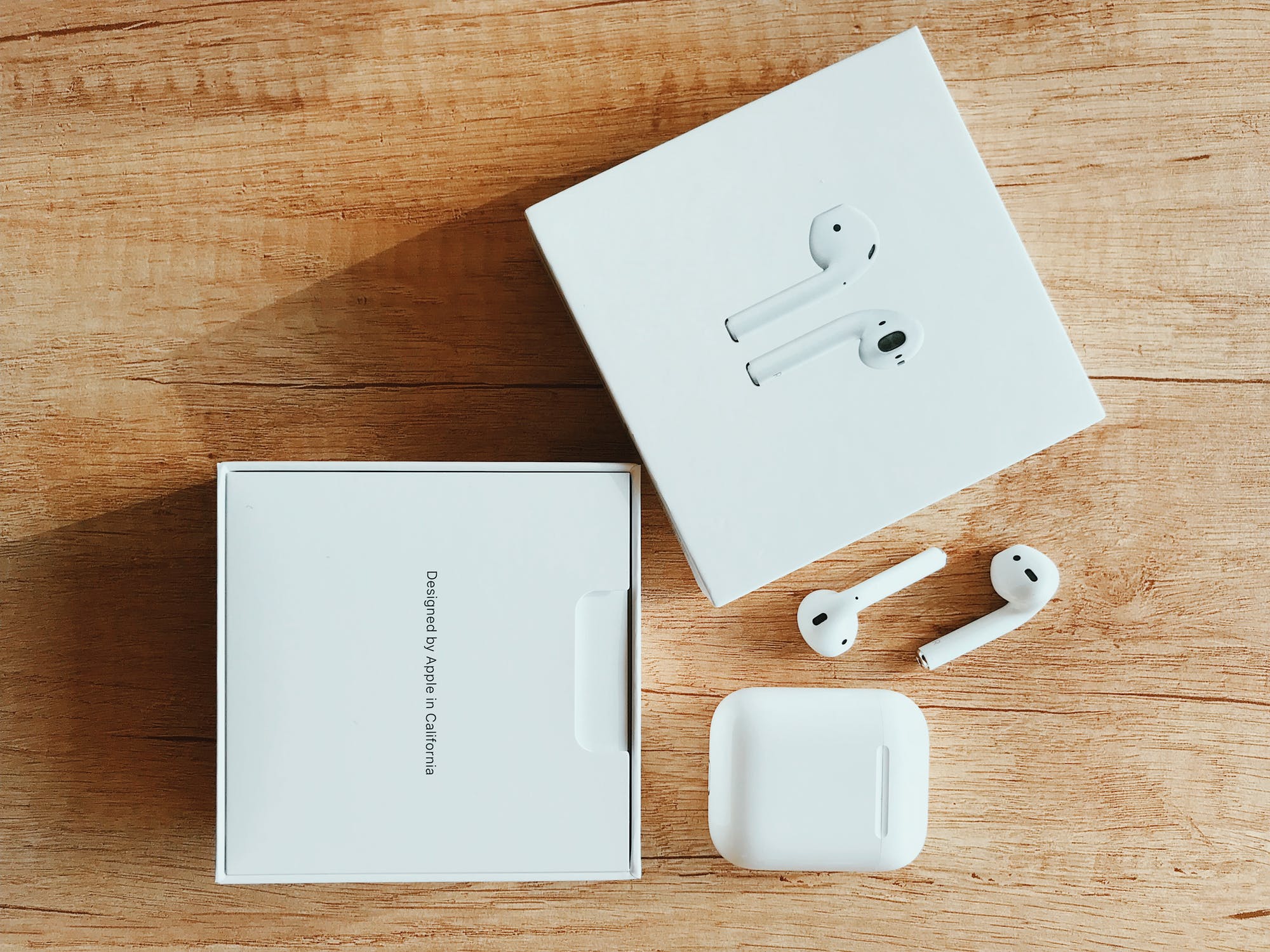 оригинальные AirPods